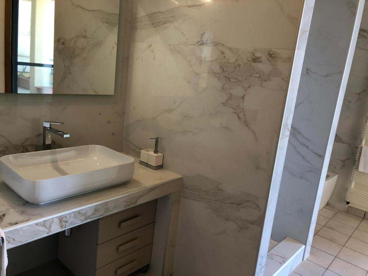 Lanna b&b Novoli Bagian luar foto