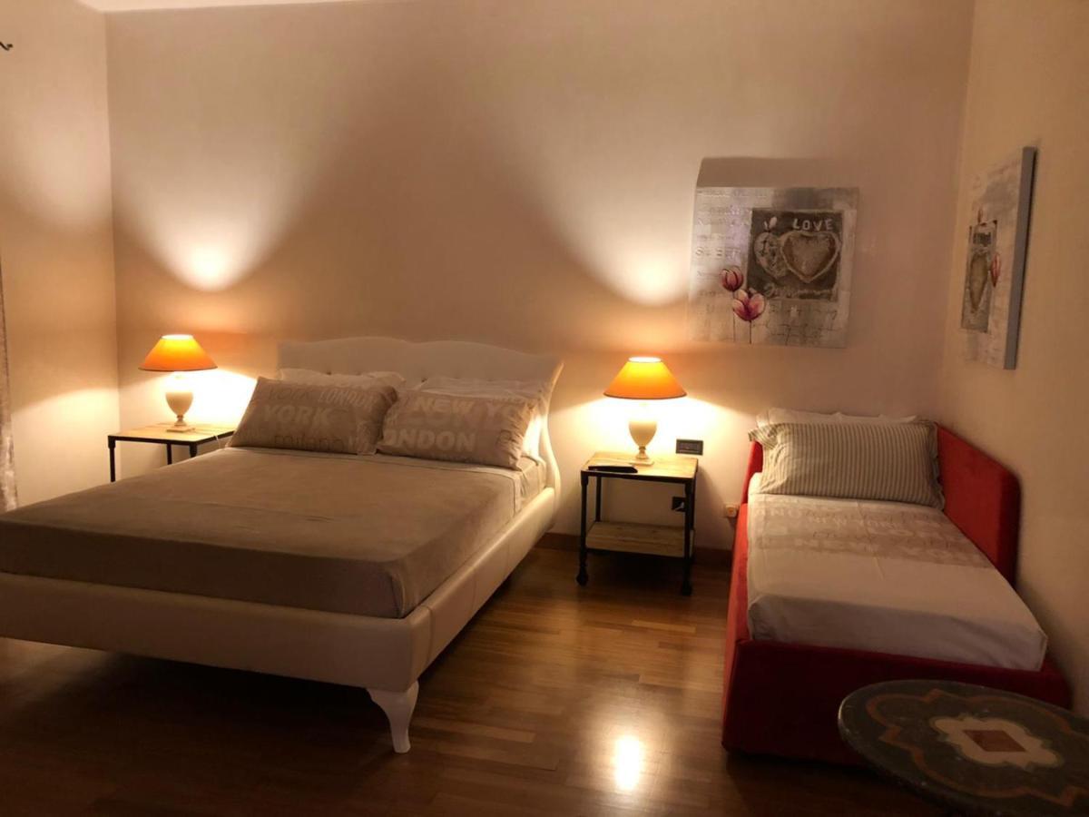 Lanna b&b Novoli Bagian luar foto