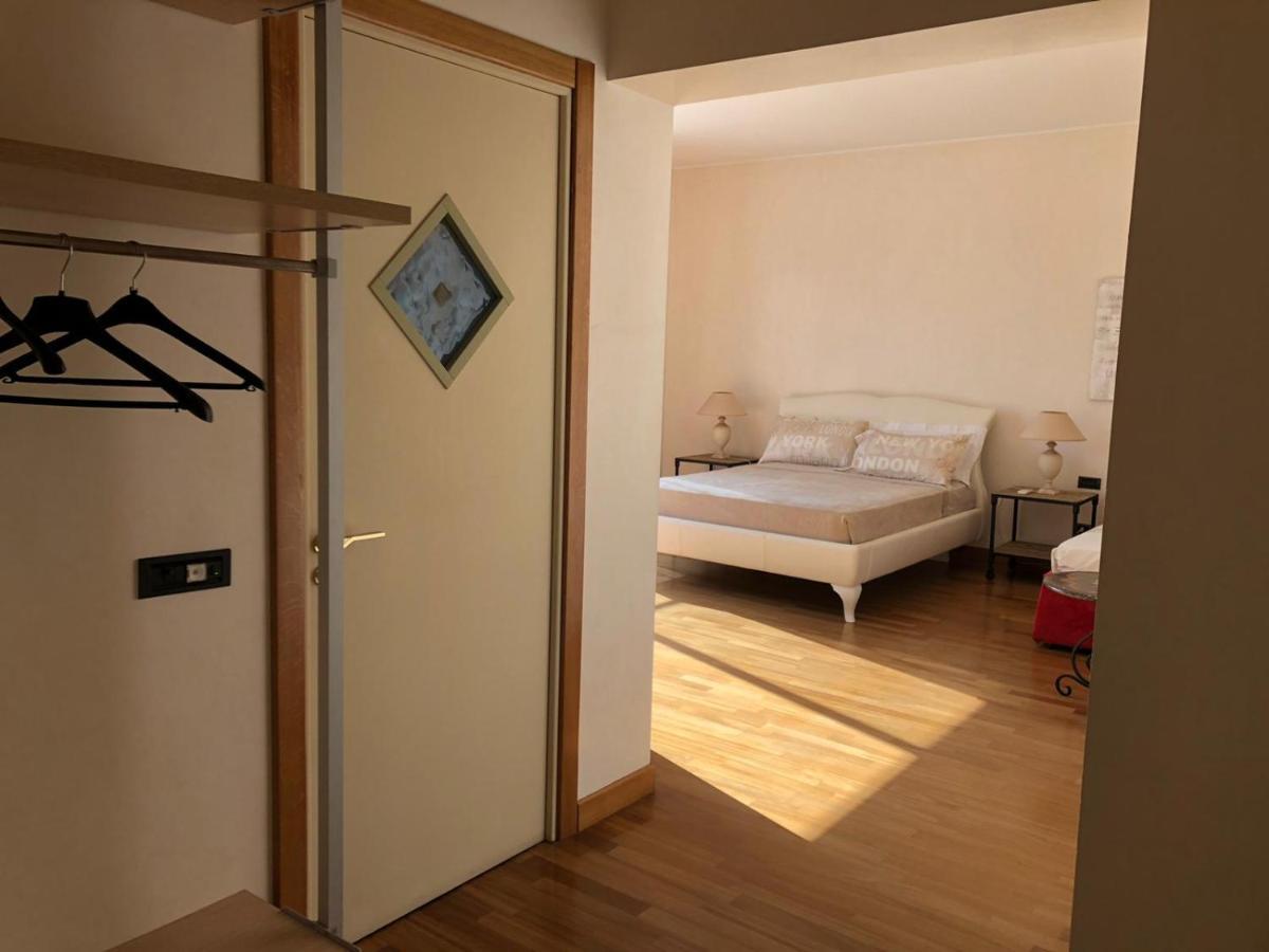 Lanna b&b Novoli Bagian luar foto